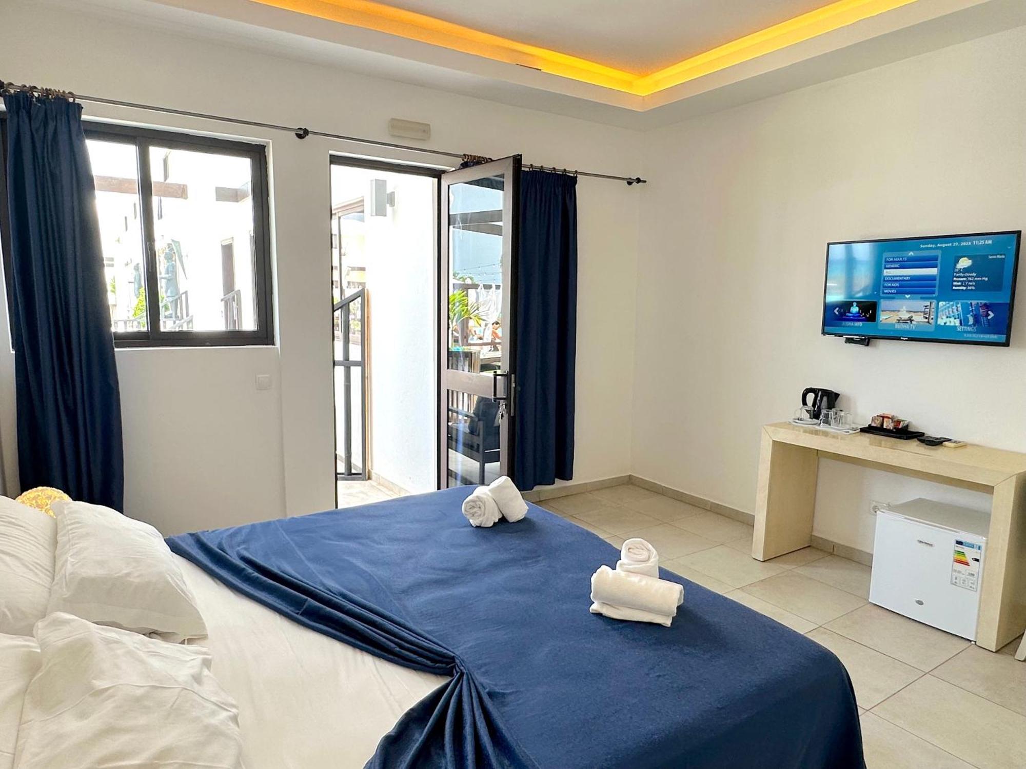 Hotel Livvo Budha Beach Santa Maria Extérieur photo