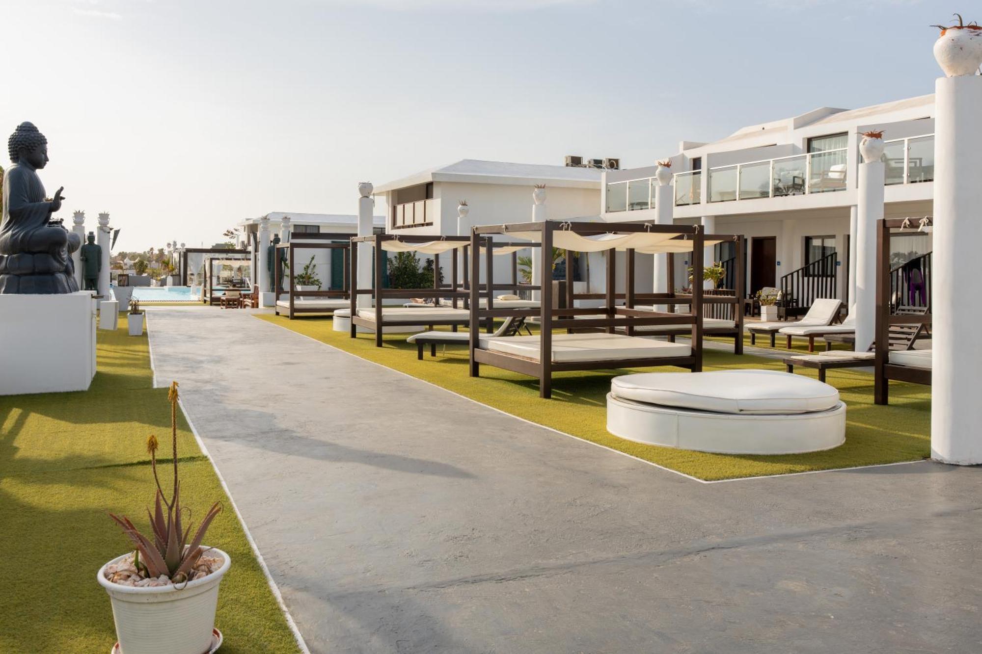 Hotel Livvo Budha Beach Santa Maria Extérieur photo